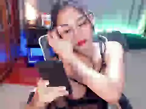 UrAsianGoddess Pertunjukan Webcam