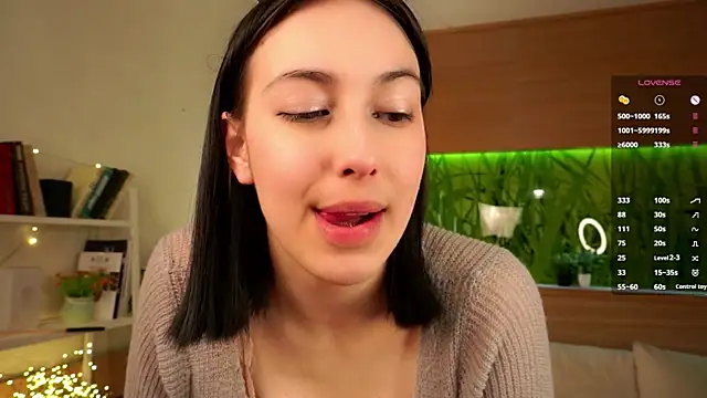 JuleeSamec: онлайн-секс-чат