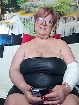 QueenPammy1 现场XXX聊天