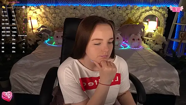 Chat XXX Live FoxyShy