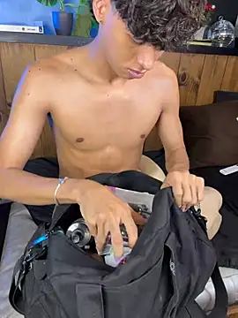 Chat XXX Live andrewortix