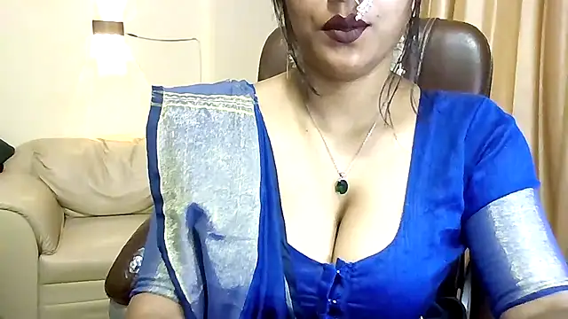 Chat XXX en directo de Queenhimanshi