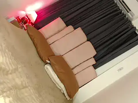 sexygoddess2999 网络视讯表演