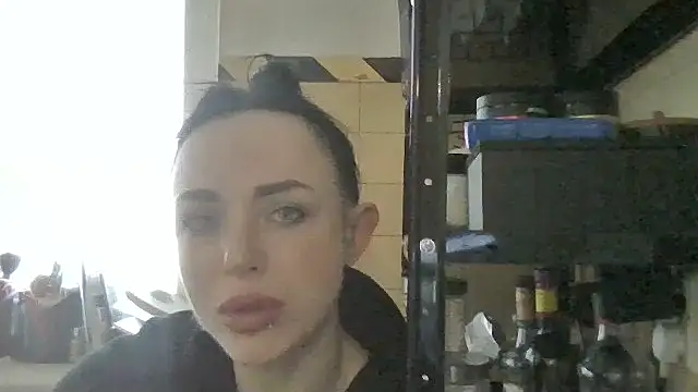 XXX chat uživo modela Trinsy_Love