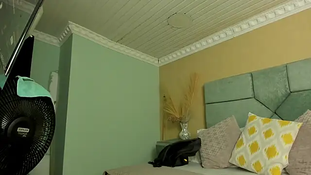 Živý XXX chat NoaahTylor