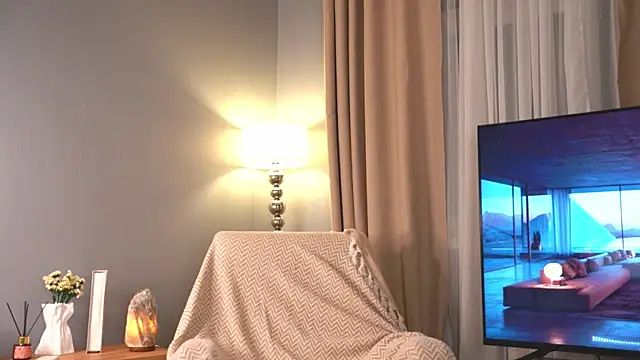 Lunea_Evienne_ élő XXX-chatje