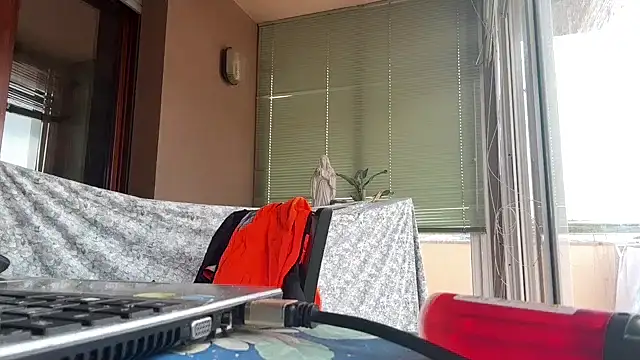 PierPesaroX Chat XXX live