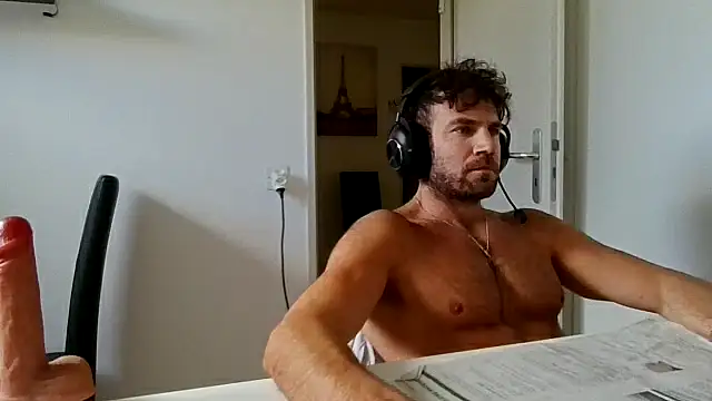 alpha-hunk Webcam Show