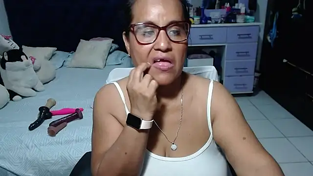 pervert_mommy_n Webbikameraesitys