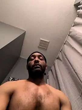 TheGoldenBoldy321's Webcam Show