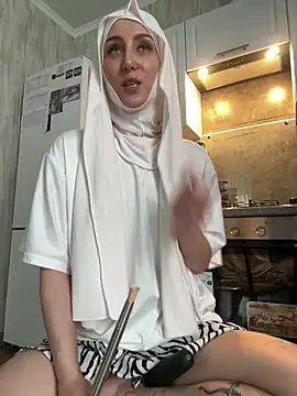 FlexibleDoll_ Adlı Modelin Canlı XXX Sohbeti