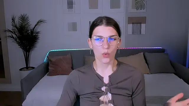 AnnaThorne's Live XXX Chat