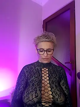 LunaBlaise Adlı Modelin Canlı XXX Sohbeti