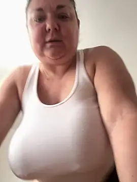 MikyVesela's Live XXX Chat