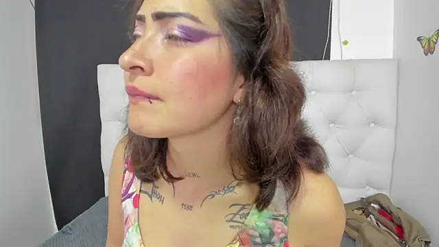 XXX chat uživo modela evelynesex