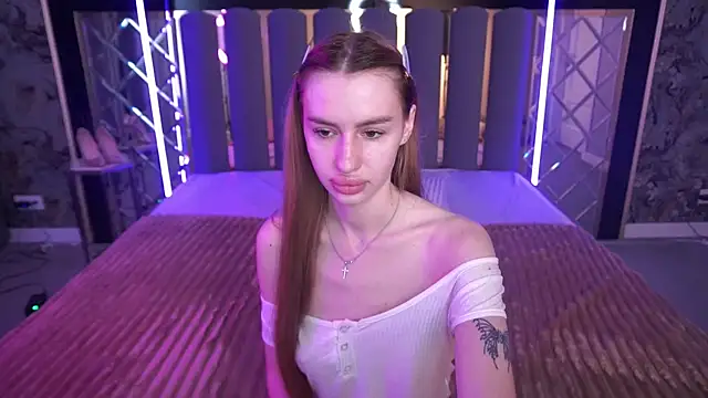 Snow_WhiteeeX's Live XXX Chat