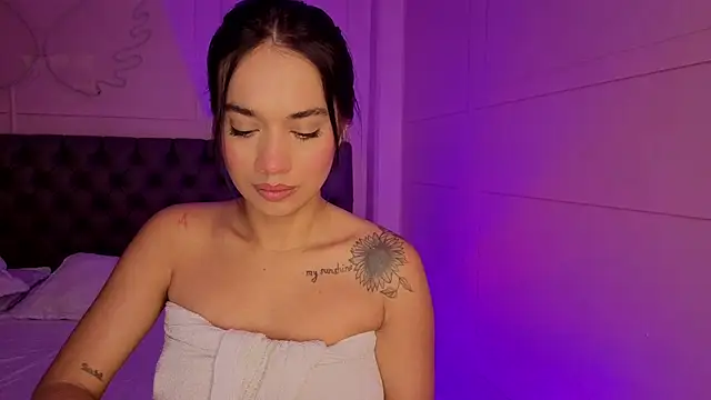 carol_69's Live XXX Chat