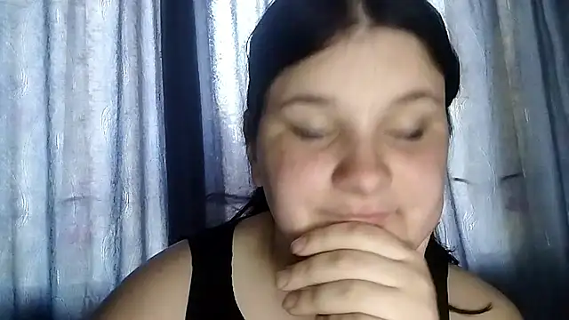Вебкам-шоу BeatriceMolands