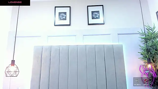 Evaa_Martinez Adlı Modelin Canlı XXX Sohbeti