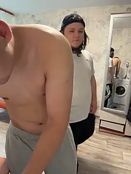 desiredude9 Chat XXX in diretta