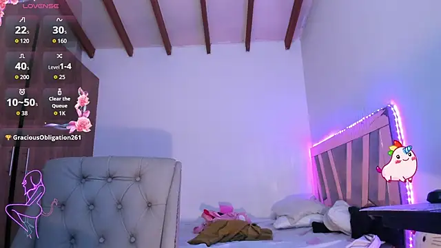 Show de SkyeGabbyRose na webcam