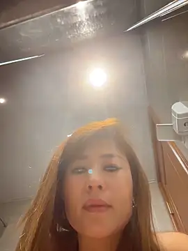 okgirl_23 网络视讯表演