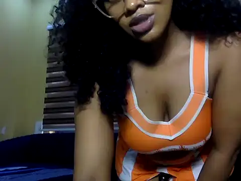BOOTY_BANGERxxx 现场XXX聊天