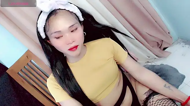 Chat XXX en directo de Amomentoflust99