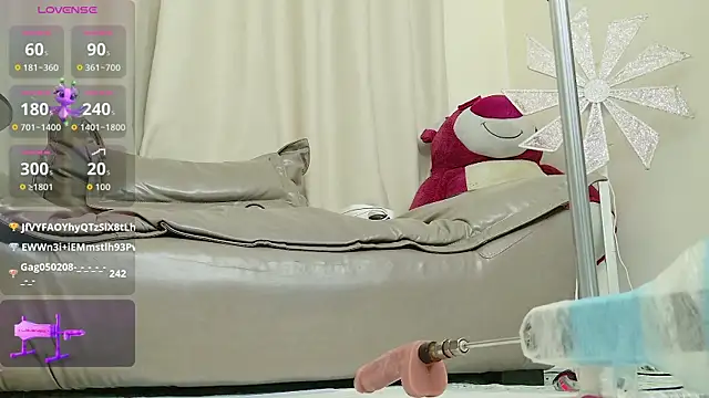 fox-yiyi's Webcam Show