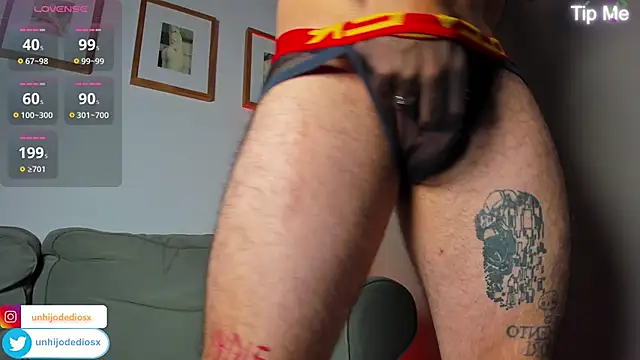 XXX chat uživo modela Ackerman_Eren_