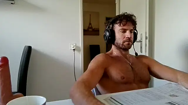 alpha-hunk – Naživo XXX chat