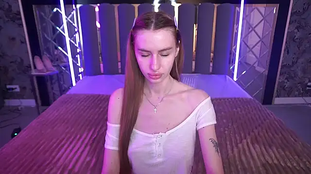 Chat +18 de Snow_WhiteeeX ao vivo