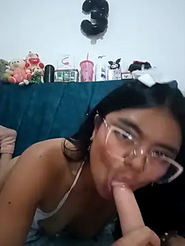 VaneMoon's Live XXX Chat