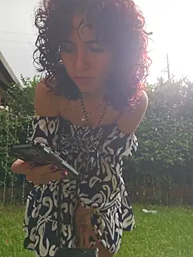 Isabella_Stark Adlı Modelin Canlı XXX Sohbeti