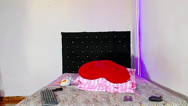 valen_colombian69 Webcam Show