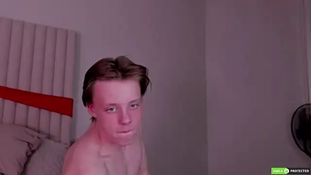 SimonWarner Live XXX Chat
