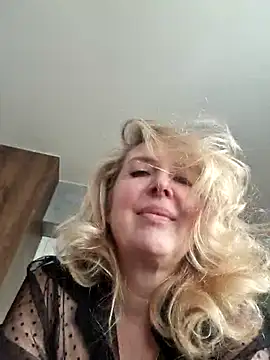 XXX chat uživo modela MariaRichi_