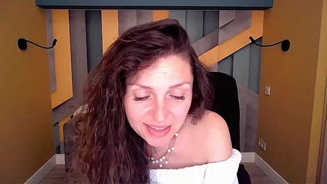 Chat XXX en directo de EllaLong