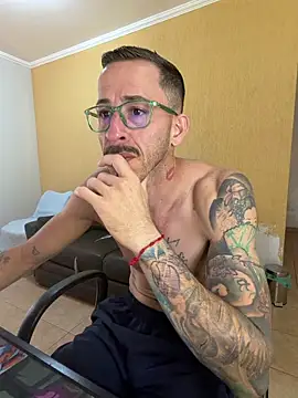 Chat +18 de MeladoDiMel ao vivo