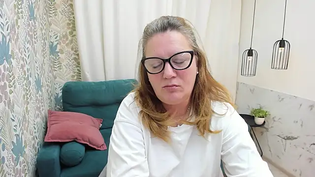 LeaPure Live XXX-chat