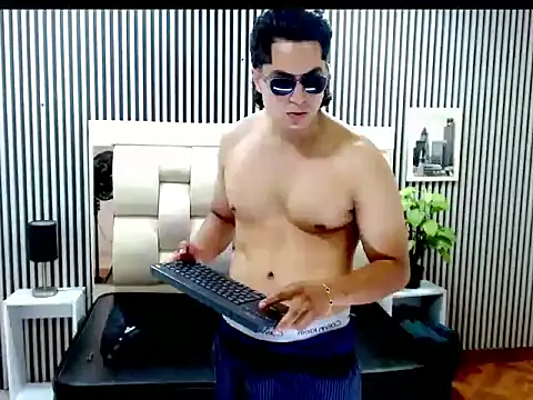 Chat XXX ao vivo de Alex_Wolft