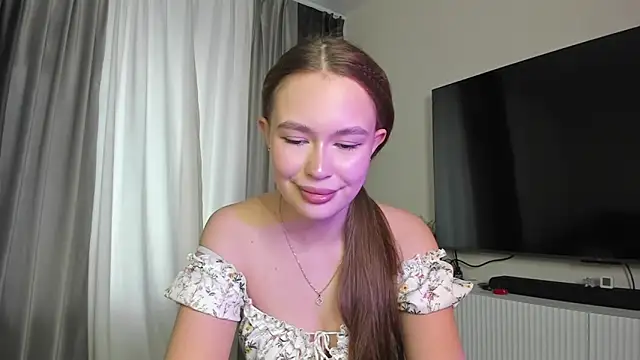 Elin_twix Adlı Modelin Canlı XXX Sohbeti