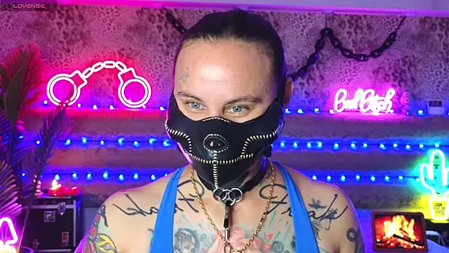 Chat XXX en directo de Cool_Freak_