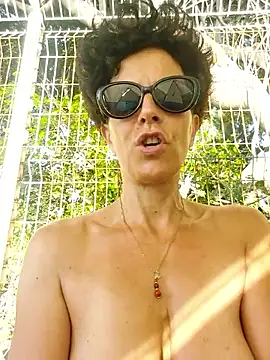 Chatroom XXX en direct de LightedWoman