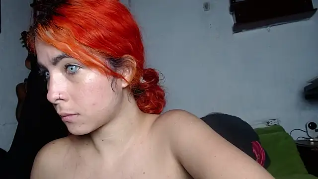 Chatroom XXX en direct de Thalia_Karlson