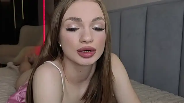 Chat +18 de Pussyya777 ao vivo