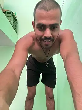 fireboyyyyy Adlı Modelin Canlı XXX Sohbeti