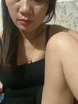 Linda-babyy's Live XXX Chat