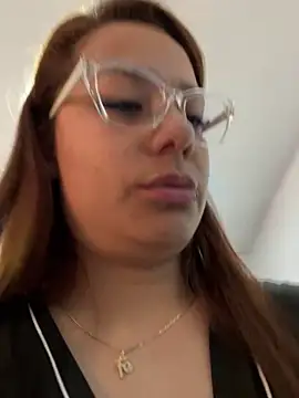 Chat XXX en directo de Pretty__Milf