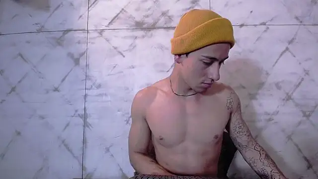 Andy_Joy_ Chat XXX live